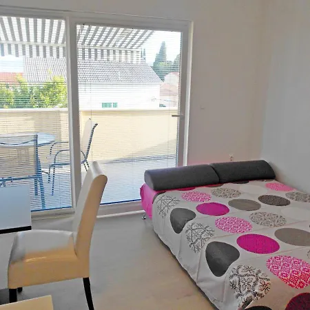 Apartment Cherry Kastela Exterior photo