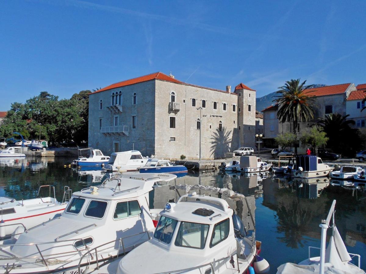 Cherry * Kastela